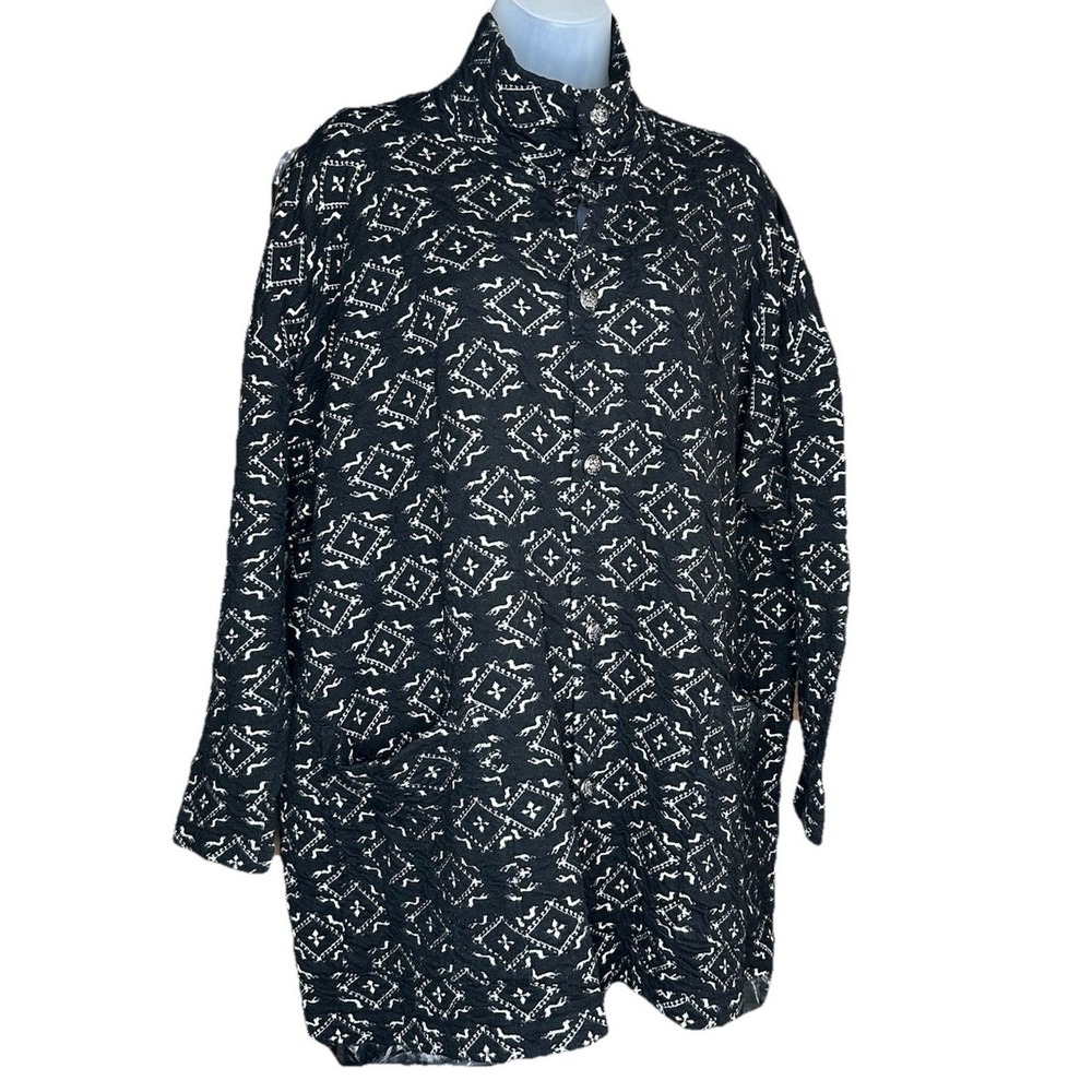 Vintage Warehouse Women Jacket Black Beige Soft Textured Geometric Jacquard Knit